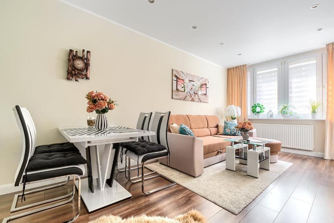 Flower Apartament City Center Appartement Szczecin Buitenkant foto